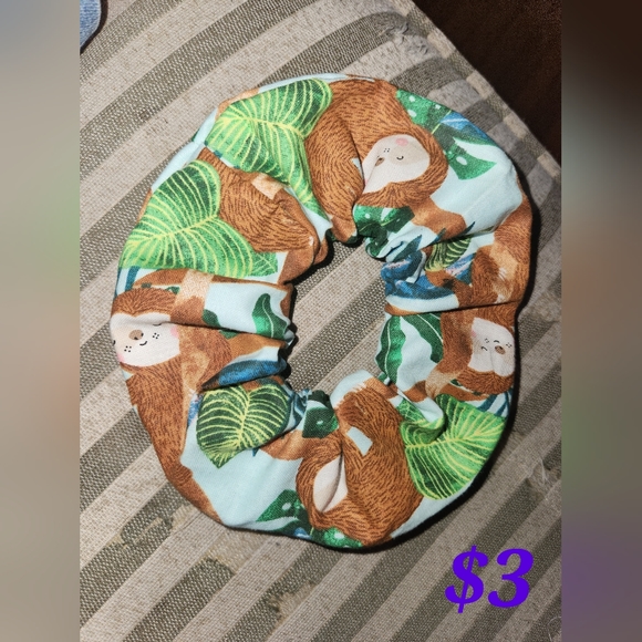 Scrunchies - Picture 8 of 9